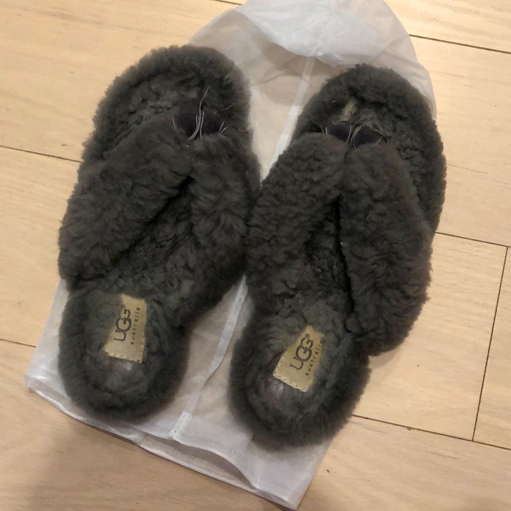 UGG Shearling Bow Accent Slipper Grey US6